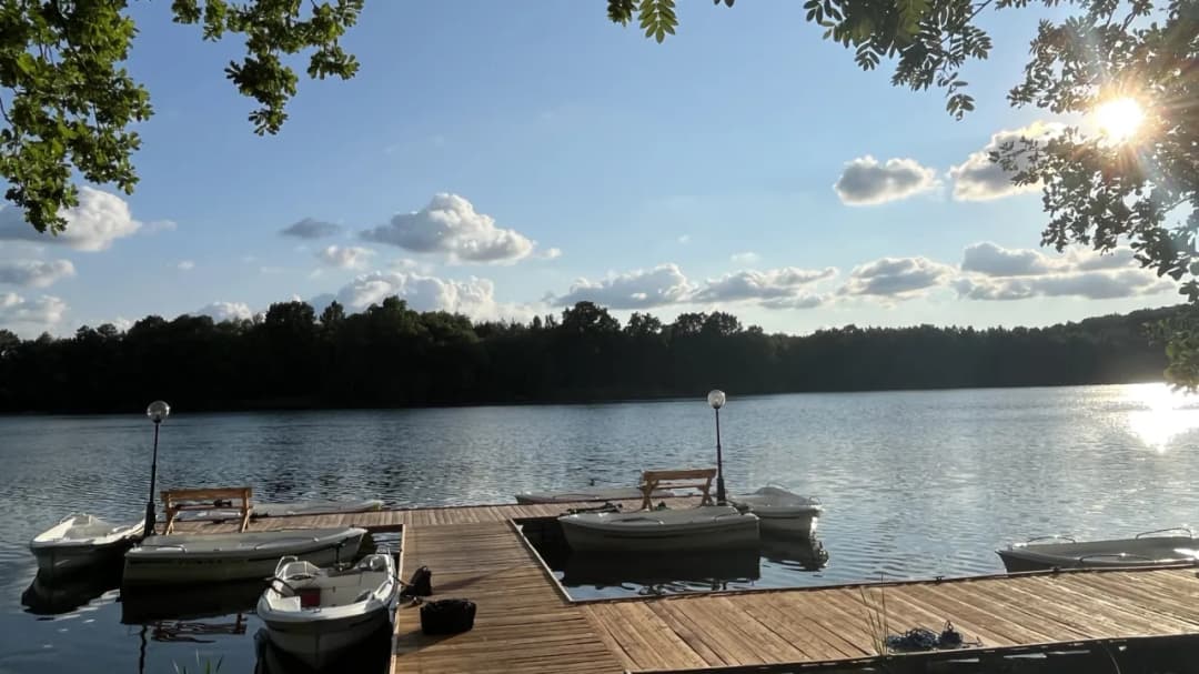 Najlepsze atrakcje Jeziora Piaseczno, które musisz zobaczyć latem