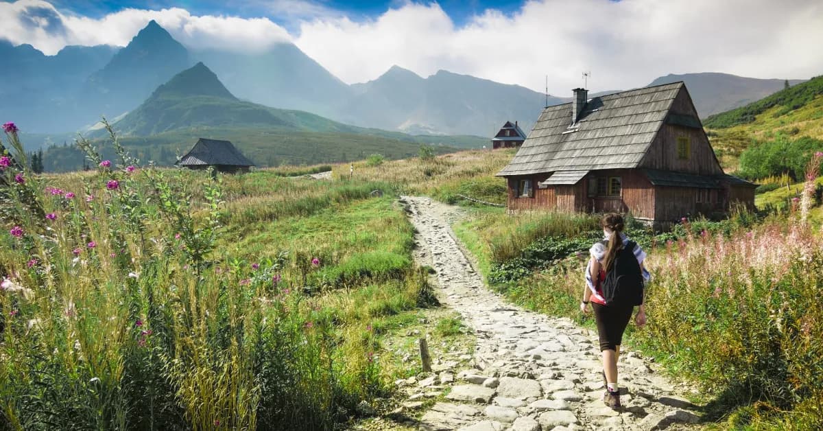 Polskie góry gdzie znaleźć najpiękniejsze szlaki i atrakcje