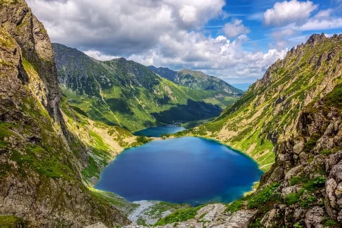 Wakacje w górach gdzie: najlepsze miejsca na niezapomniane chwile
