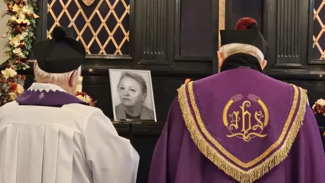 Kto zmarł w Zielonej Górze? Ostatnie pożegnania i ich znaczenie