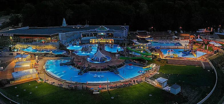 Atrakcje blisko Łodzi, które zaskoczą Cię na weekendowej wycieczce