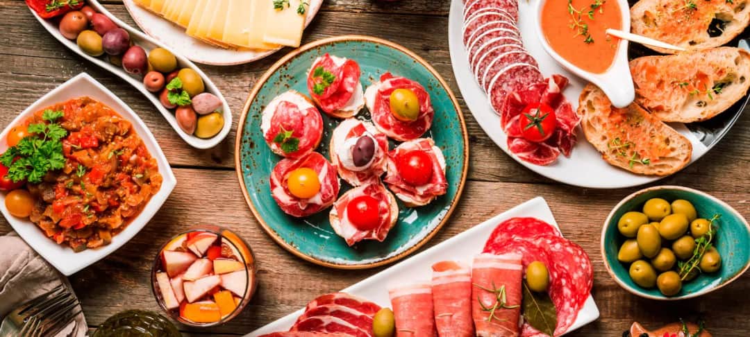 Z czego słynie Hiszpania jedzenie? Odkryj niezwykłe smaki i tradycje