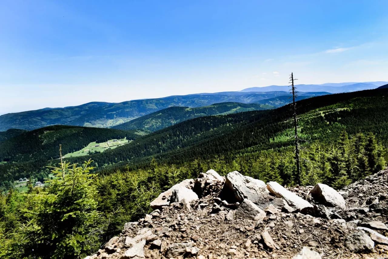 Czarna Góra - poznaj różne szczyty i ich unikalne cechy