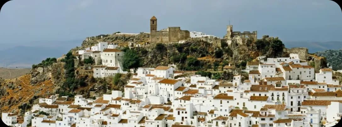 Jak zamieszkać w Hiszpanii: uniknij najczęstszych pułapek i problemów