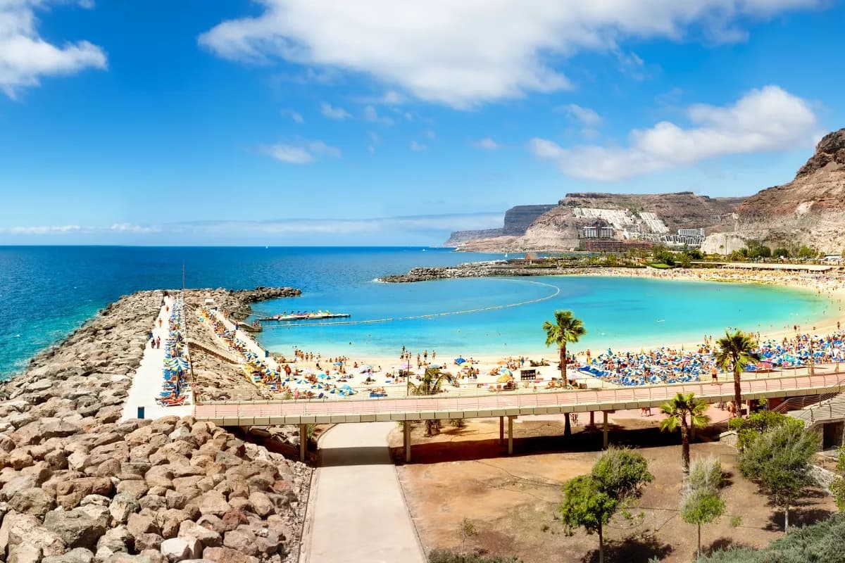 Gdzie jechać do Hiszpanii? Odkryj najlepsze miejsca na wakacje